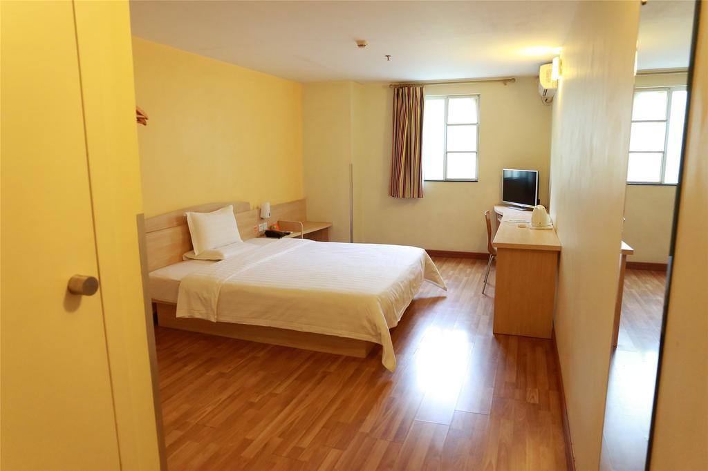 7Days Inn Qingdao Liuting Airport Chambre photo